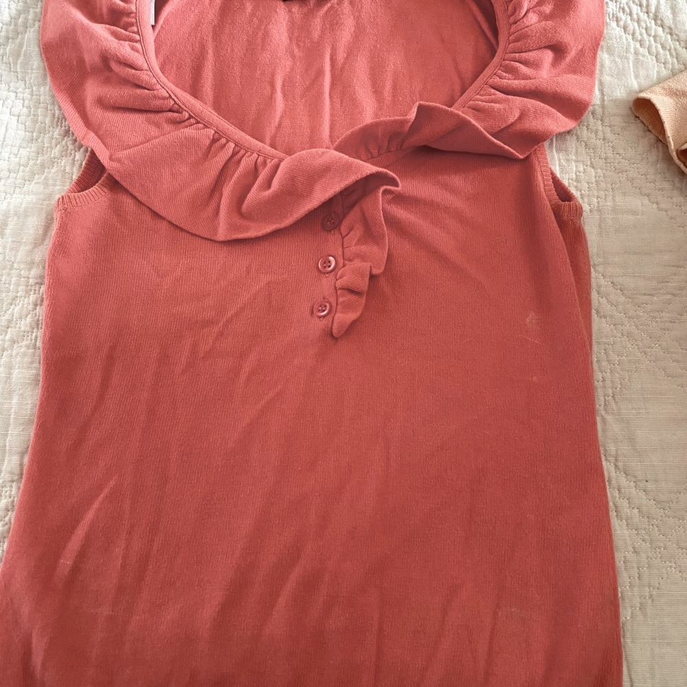 Knit sleeveless top with ruffle